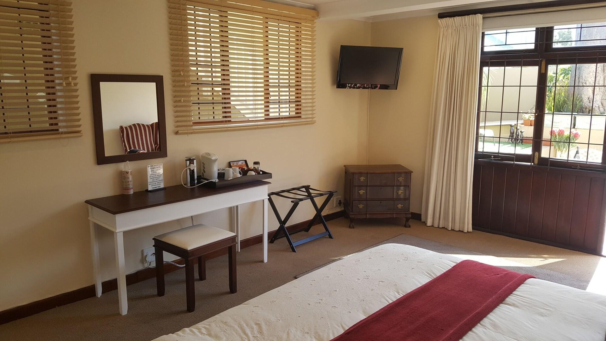 Sundown Manor Bed & Breakfast