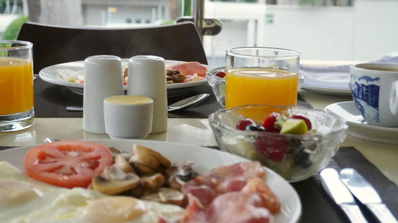 Sundown Manor Bed & Breakfast 4*
